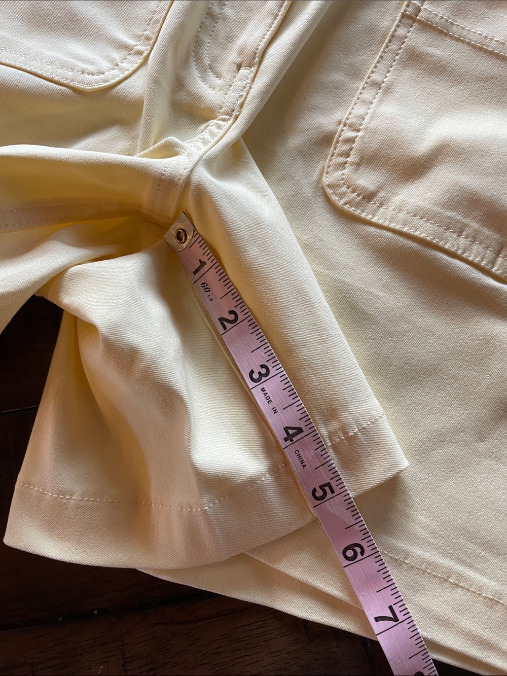 Jules & Leopold Butter Yellow Front-Pocket High Rise Shorts - Picture 10 of 13